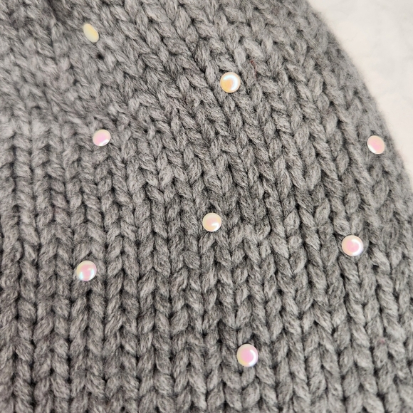 Silver Grey Knit Toque Beanie - Picture 6 of 8